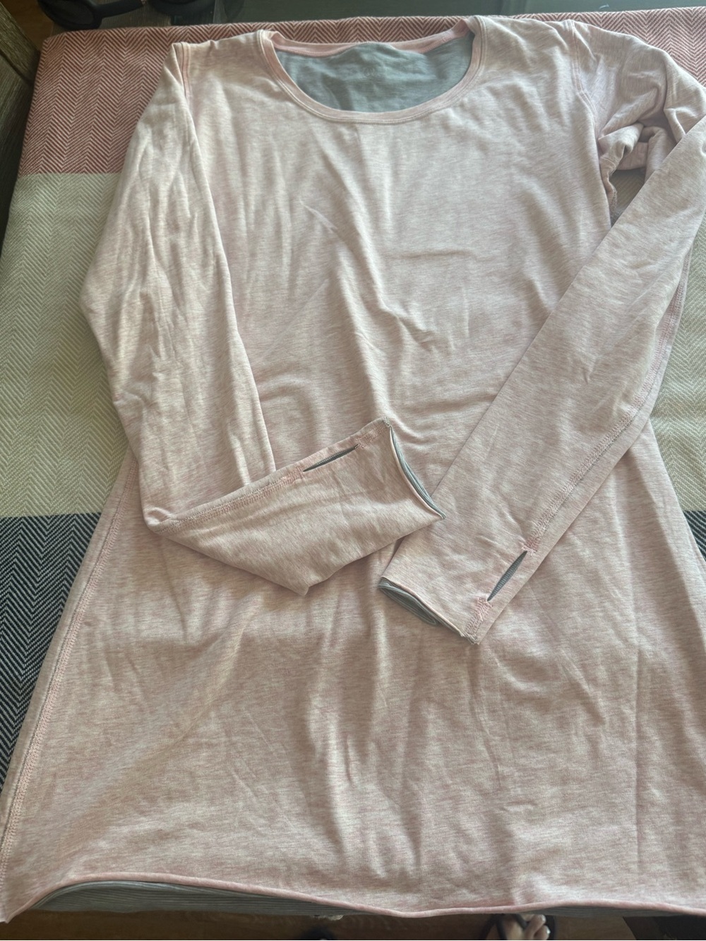 Lululemon Rest Less Long Sleeve Tunic Heathered Pink Gray Size 12 withThumbholes